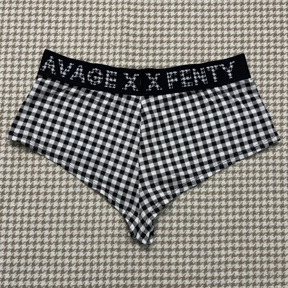 Savage X Fenty | ‘Forever Savage’ Gingham Print Set - Picture 11 of 16